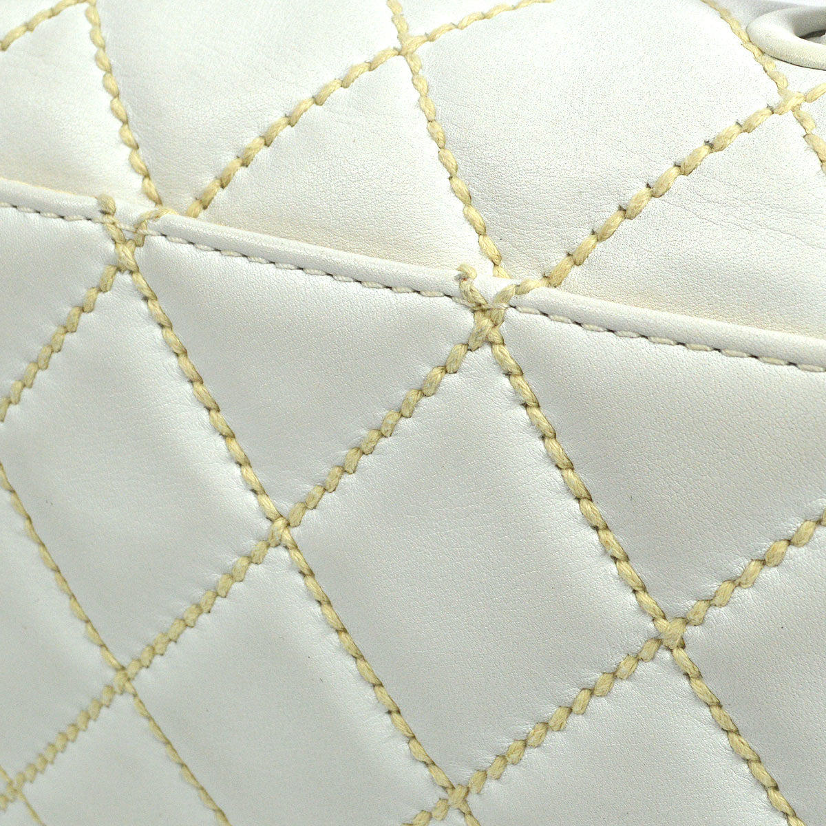 CHANEL 2004-2005 Wild Stitch Handbag Medium White Calfskin