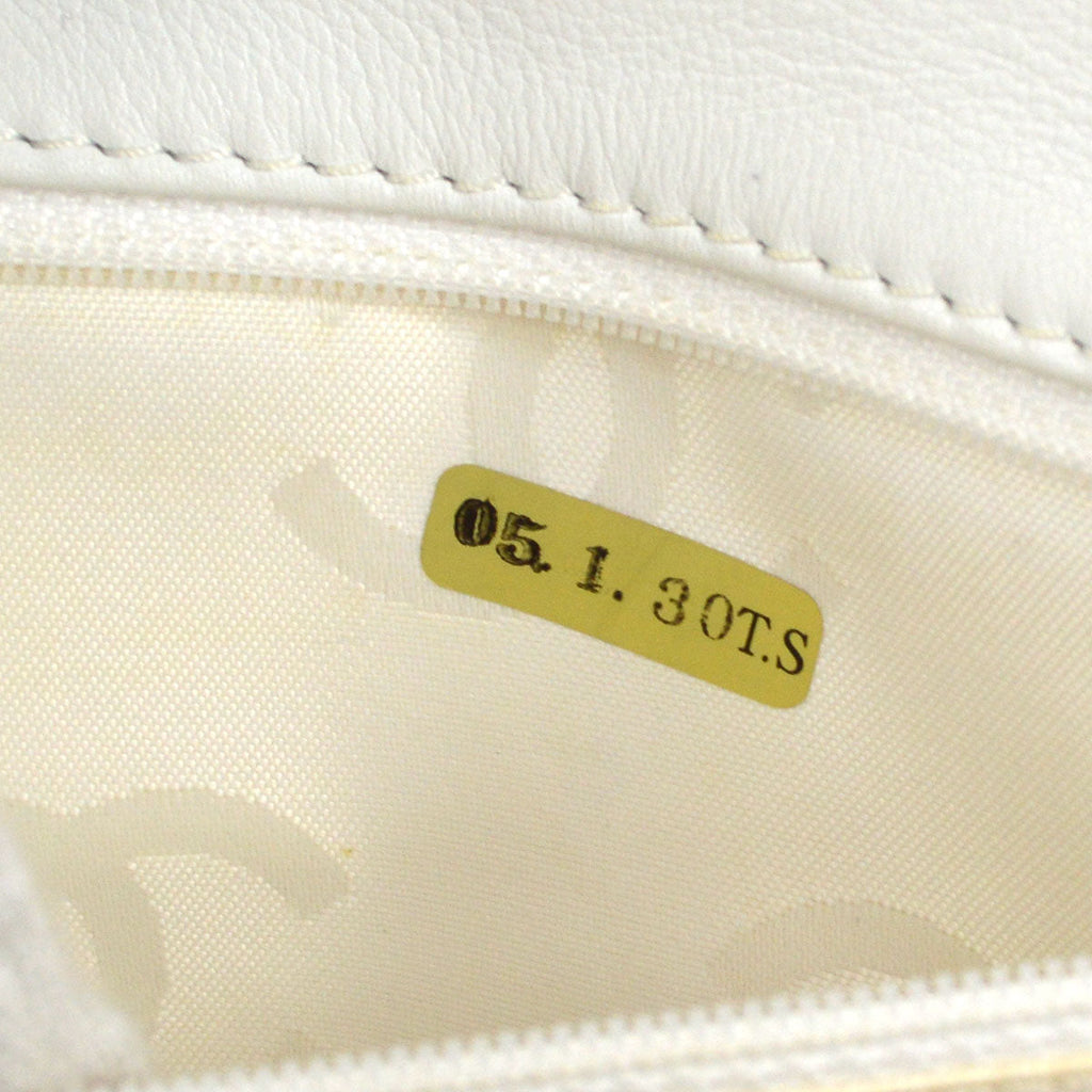 CHANEL 2004-2005 Wild Stitch Handbag Medium White Calfskin