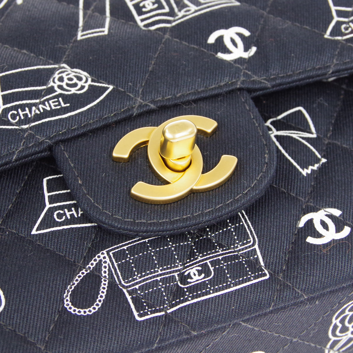CHANEL 2001-2003 Icon Printed Classic Double Flap Medium Black