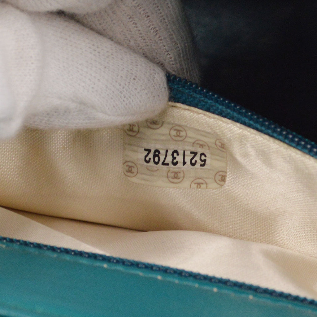 CHANEL 1998 Handbag Blue Caviar Medium