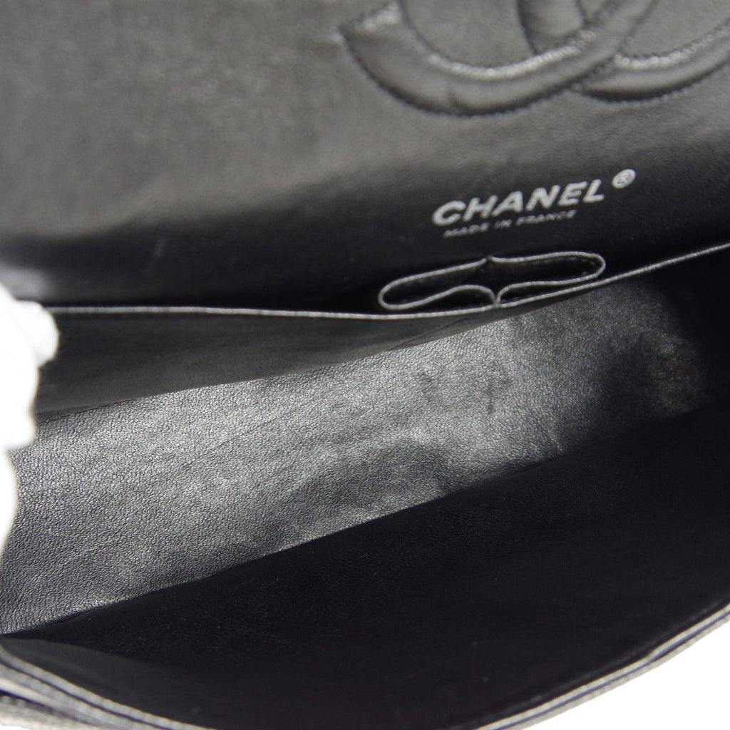CHANEL 2005-2006 Classic Double Flap Medium SHW Black Caviar