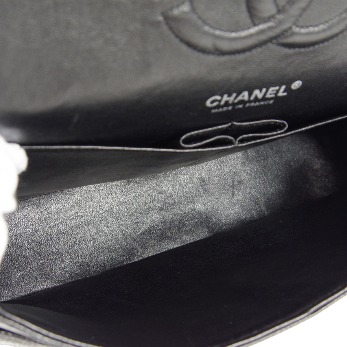 CHANEL 2005-2006 Classic Double Flap Medium SHW Black Caviar