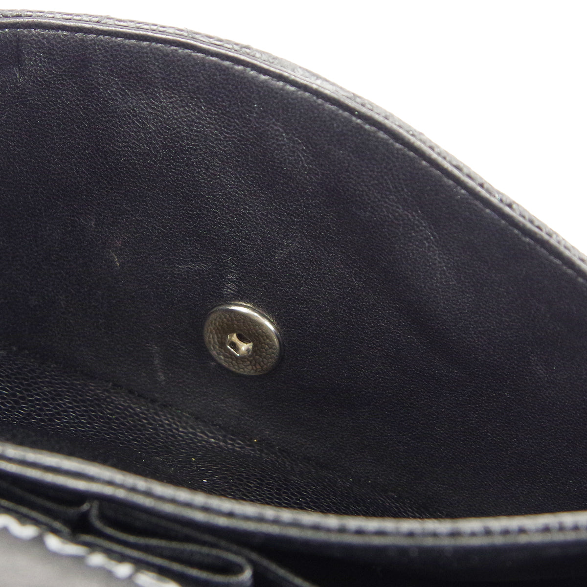 CHANEL 2005-2006 Classic Double Flap Medium SHW Black Caviar