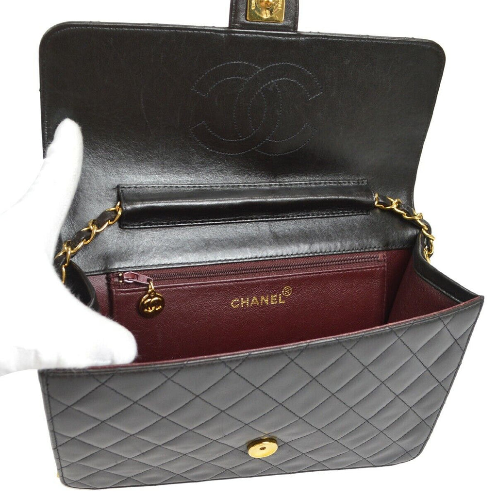CHANEL 1997-1999 CC Pushlock Half Flap Medium Black Lambskin