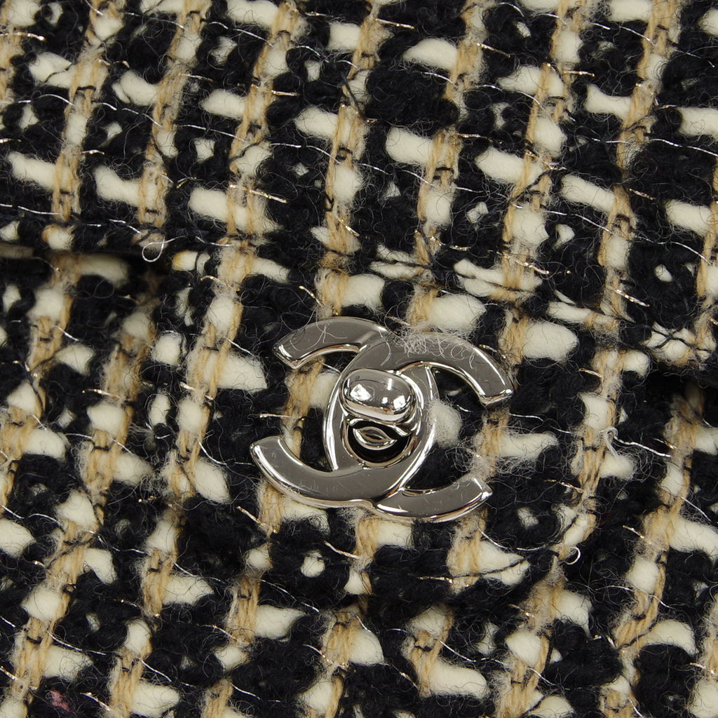 CHANEL 2001-2003 Classic Flap Medium Tweed