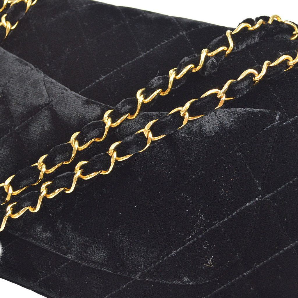 CHANEL * 1994-1996 Classic Double Flap Medium Black Velvet