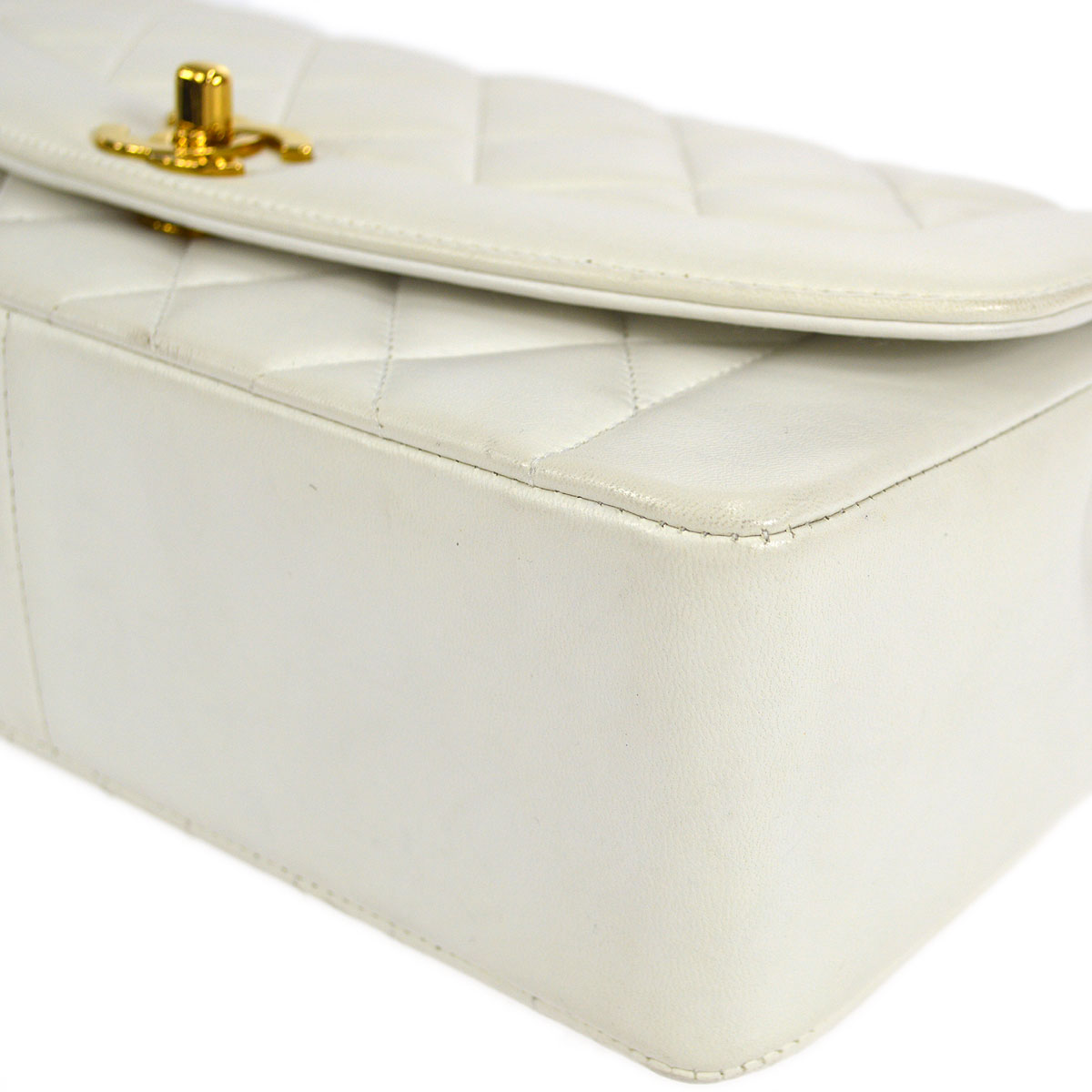 CHANEL 1994-1996 Diana Flap Medium White Lambskin