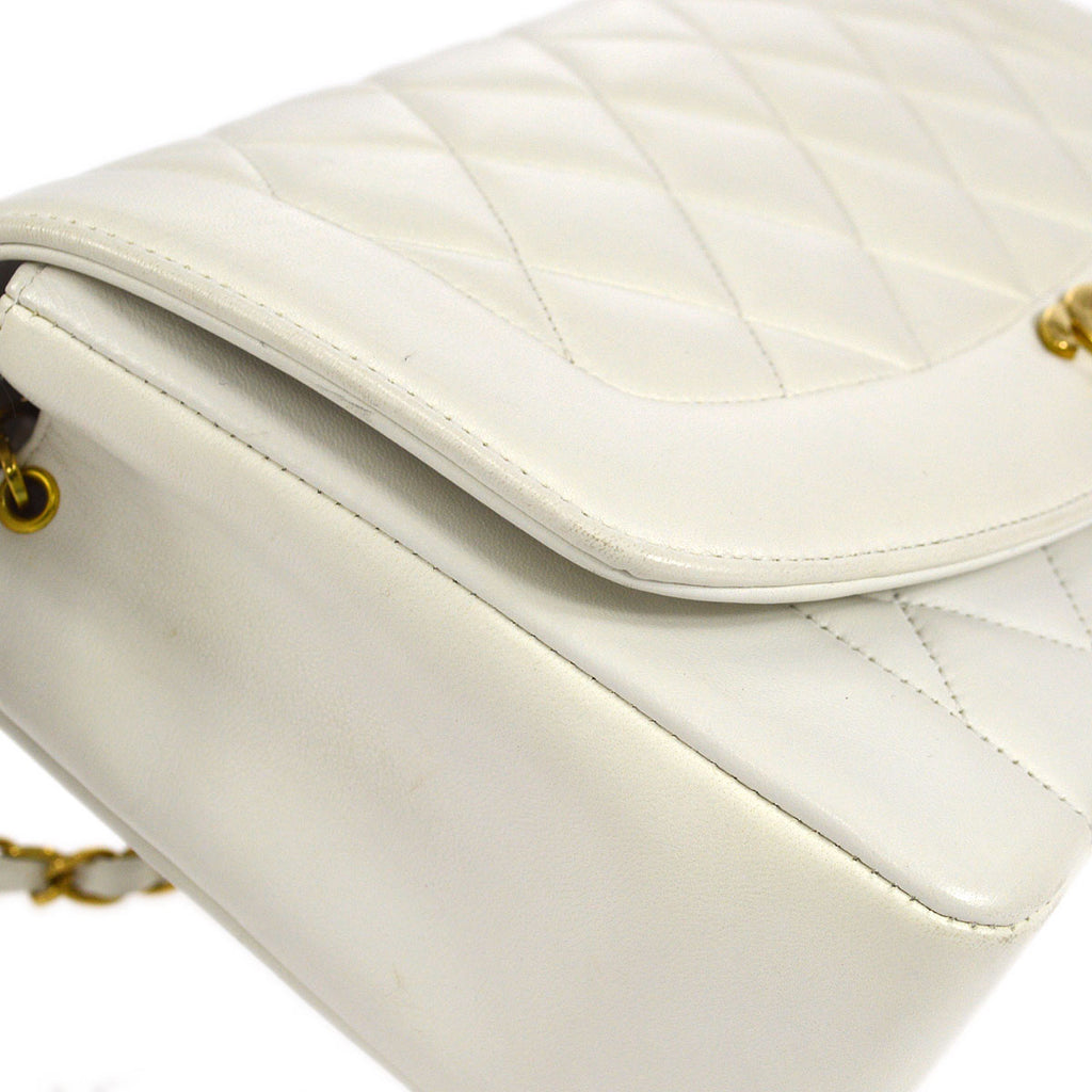 CHANEL 1994-1996 Diana Flap Medium White Lambskin