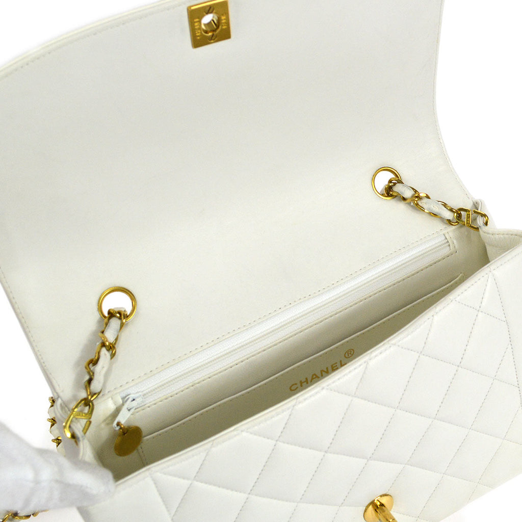 CHANEL 1994-1996 Diana Flap Medium White Lambskin
