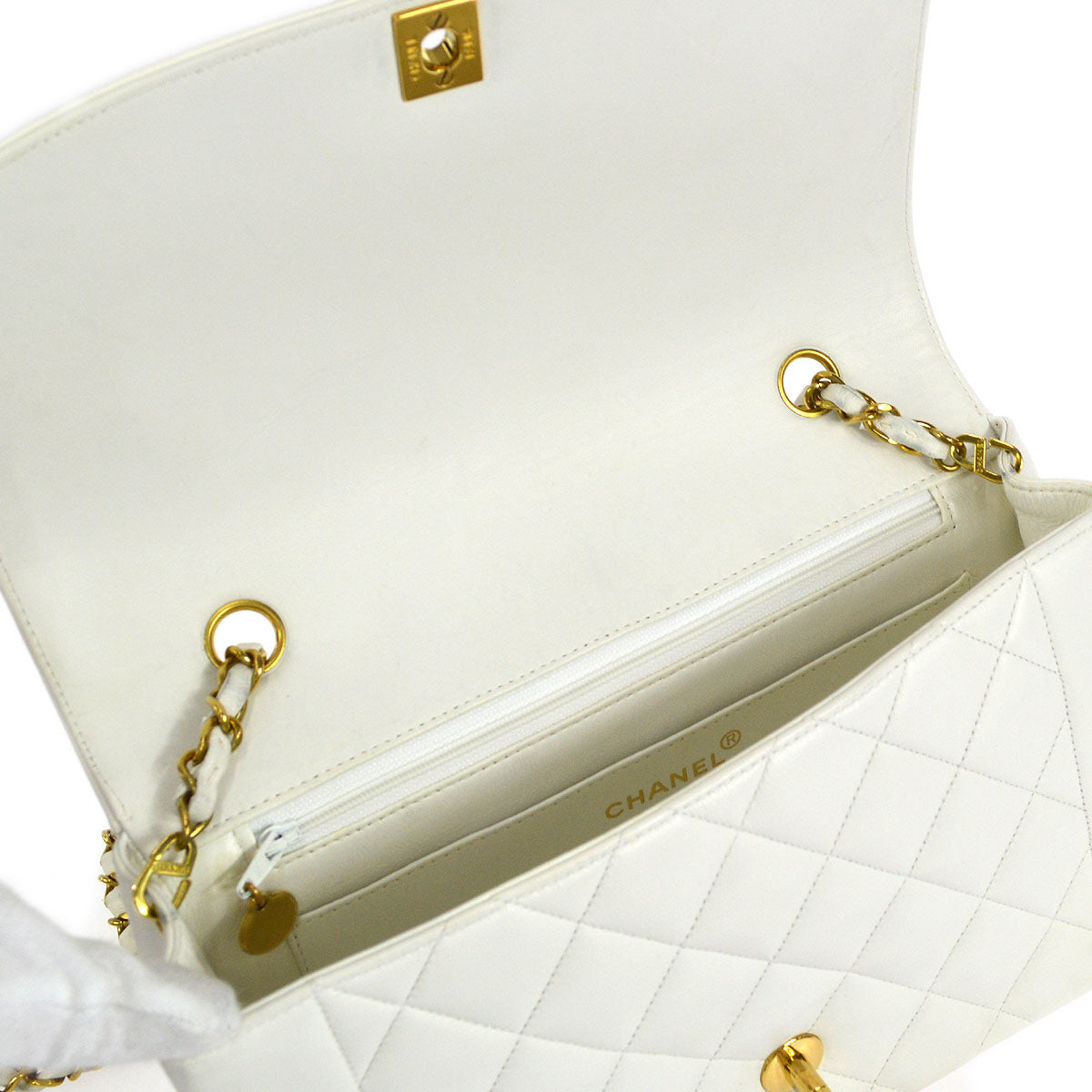 CHANEL 1994-1996 Diana Flap Medium White Lambskin