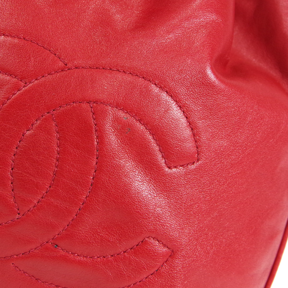 CHANEL 1991-1994 Drawstring Bag Red Lambskin