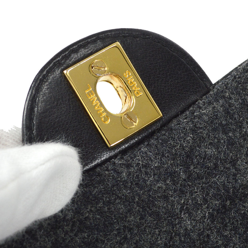 CHANEL 1986-1988 Border Flap Medium Gray Wool