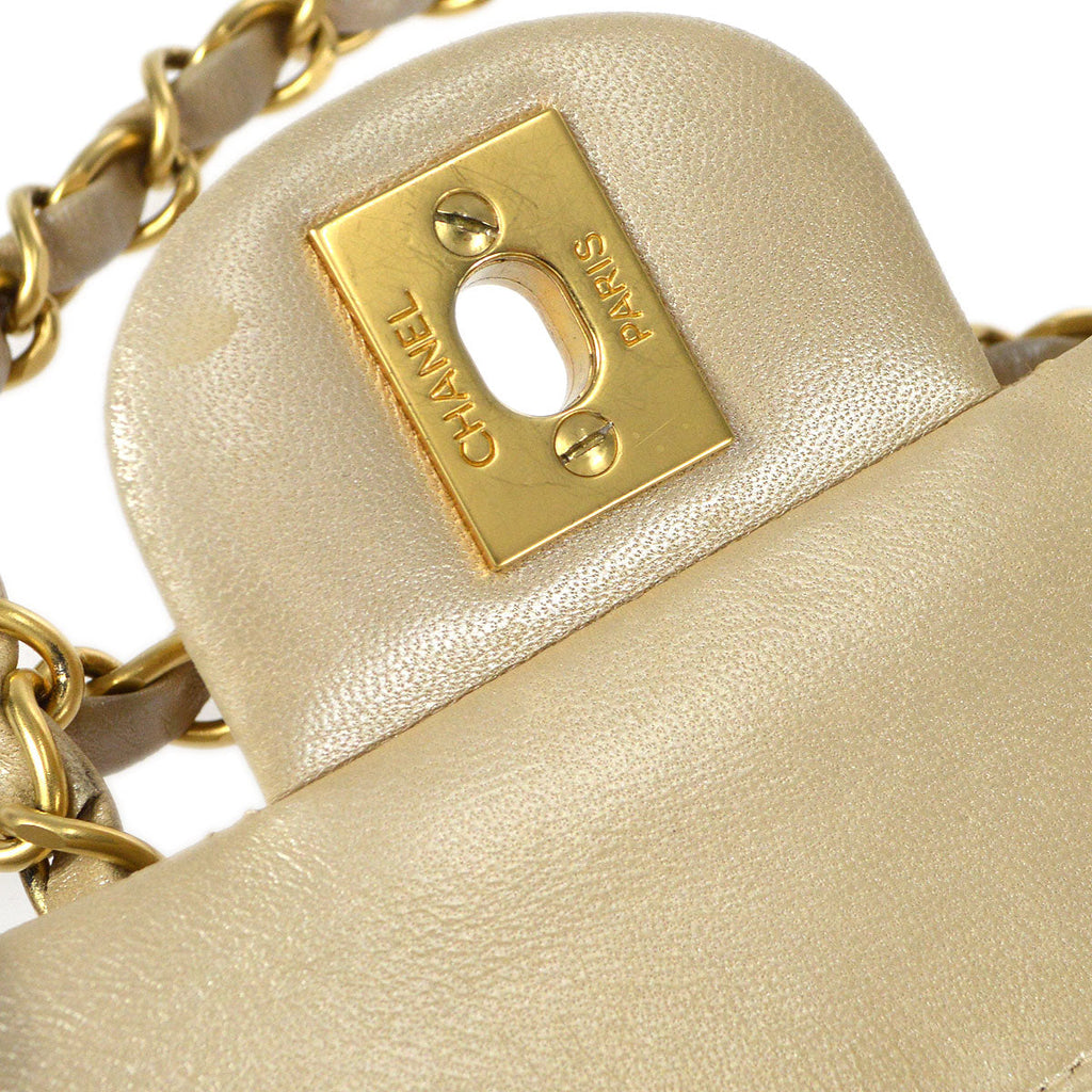 CHANEL 2000-2001 Classic Double Flap Medium Metallic Beige Lambskin