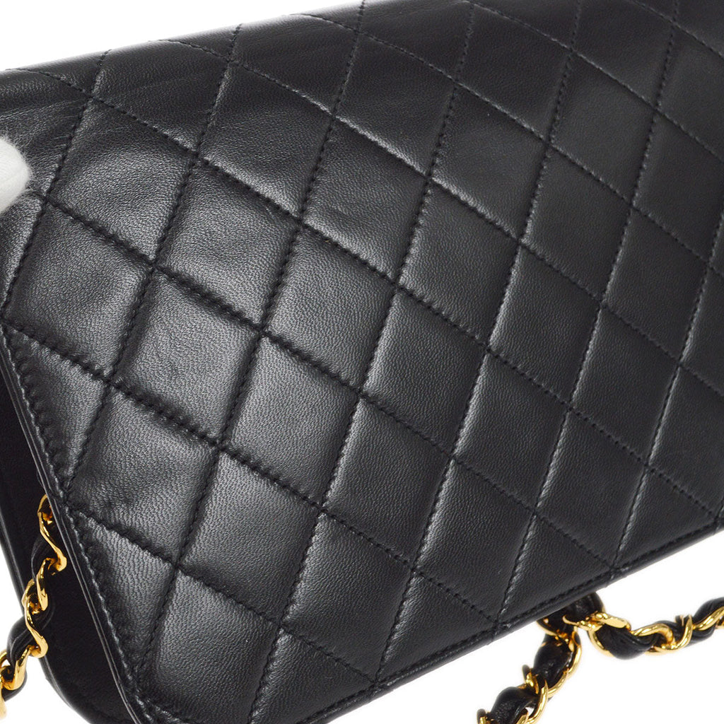 CHANEL 1997-1999 CC Pushlock Full Flap Small Black Lambskin