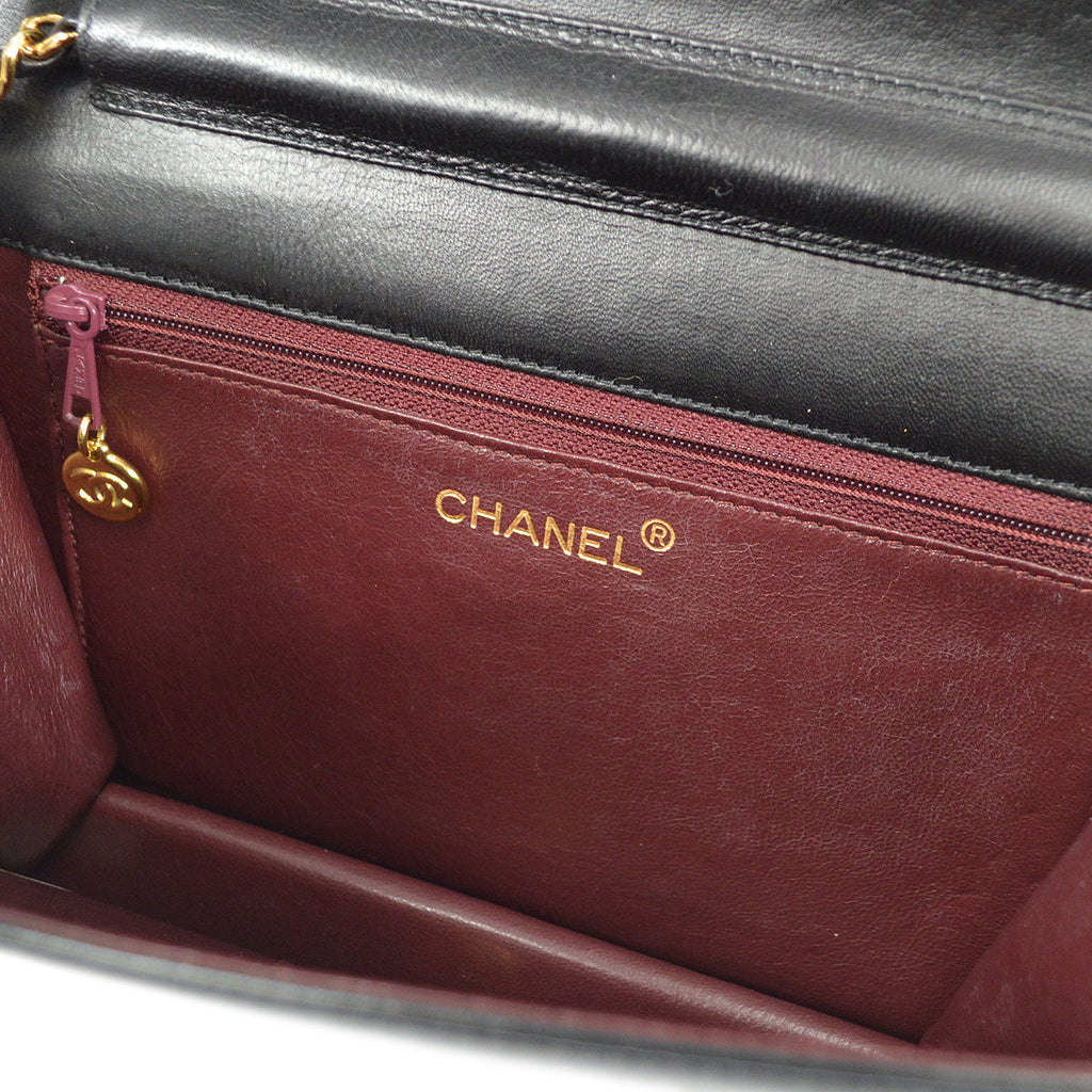 CHANEL 1997-1999 CC Pushlock Full Flap Small Black Lambskin