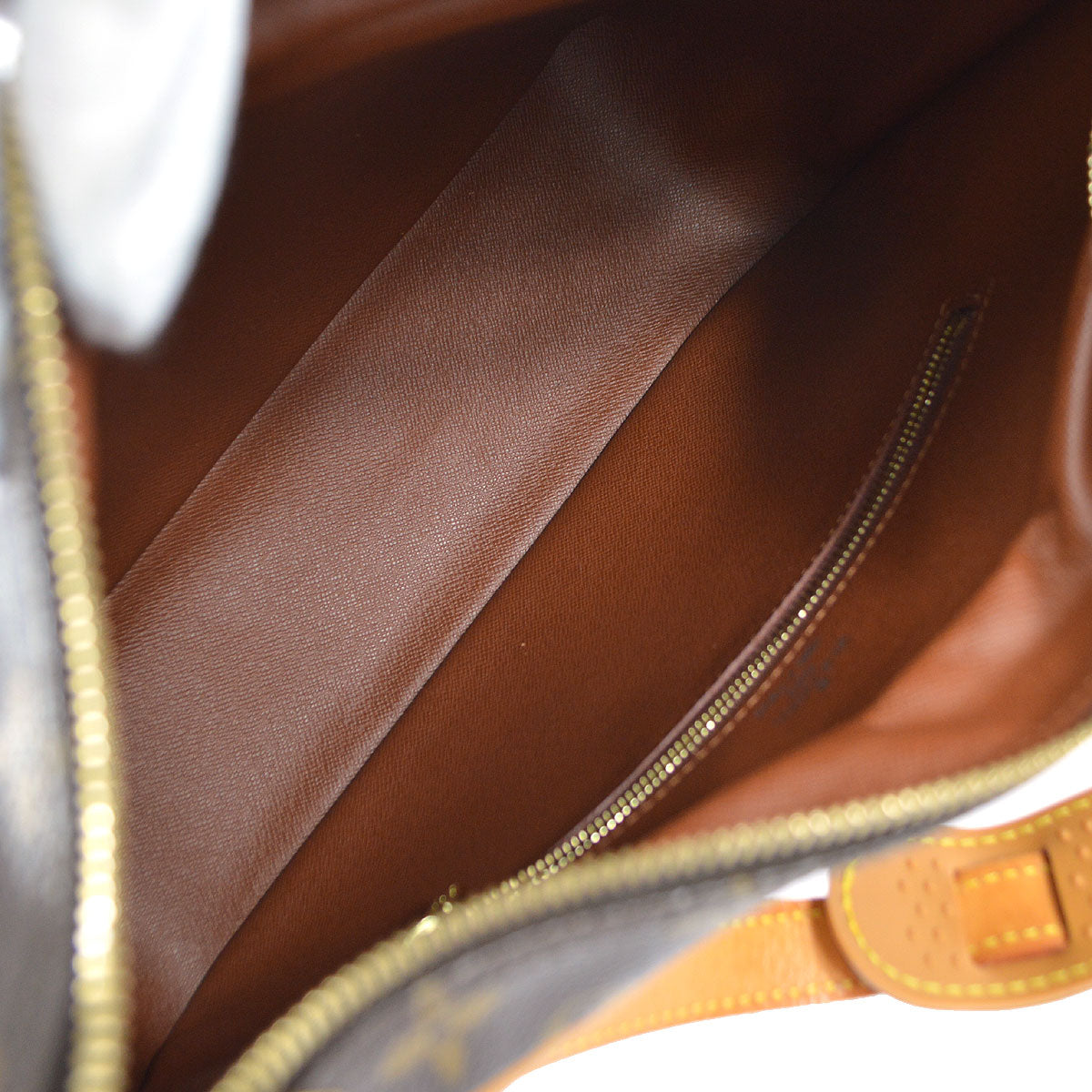 LOUIS VUITTON 2001 BOULOGNE 30 M51265