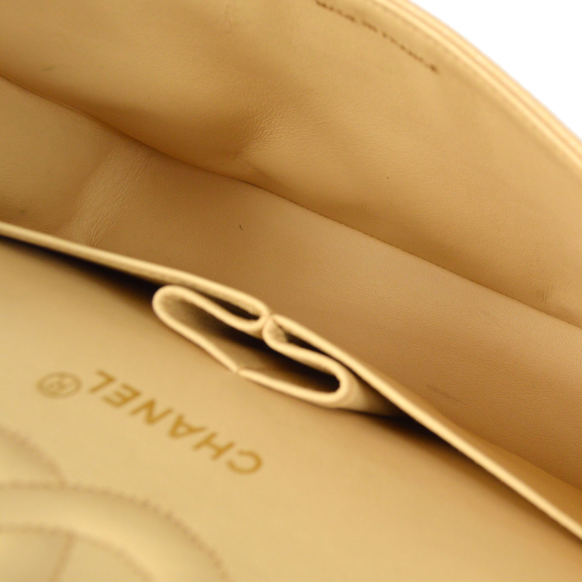 CHANEL 1997-1999 Classic Double Flap Medium Beige Caviar