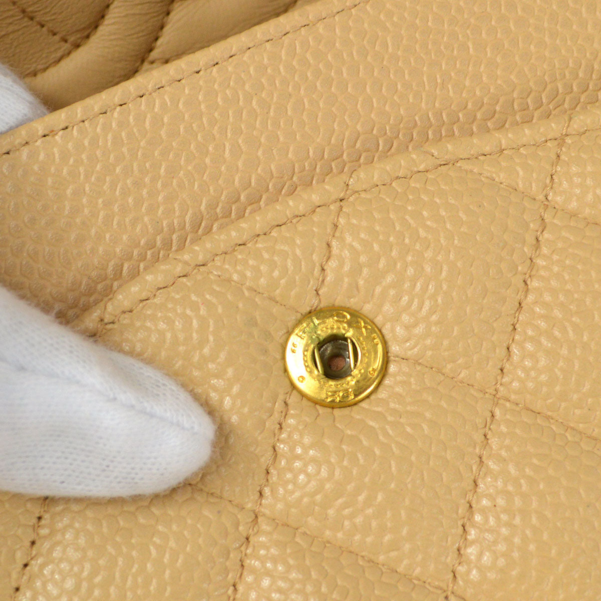 CHANEL 1997-1999 Classic Double Flap Medium Beige Caviar