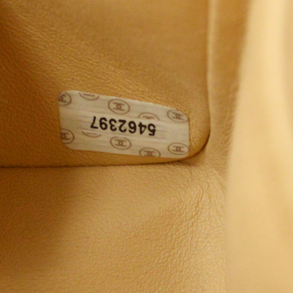 CHANEL 1997-1999 Classic Double Flap Medium Beige Caviar