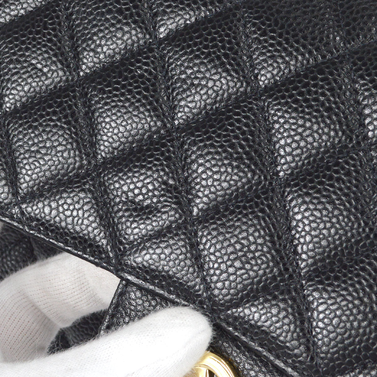 CHANEL 2001-2003 Classic Double Flap Medium Black Caviar