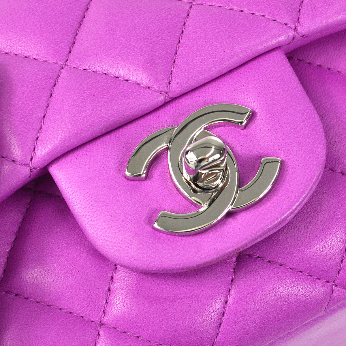 CHANEL 2003-2004 Ladybug Charm Classic Single Flap Medium Purple Lambskin