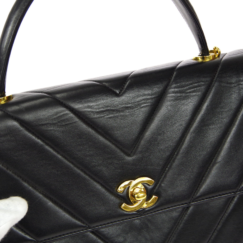 CHANEL 1994-1996 Chevron Handbag Black Lambskin