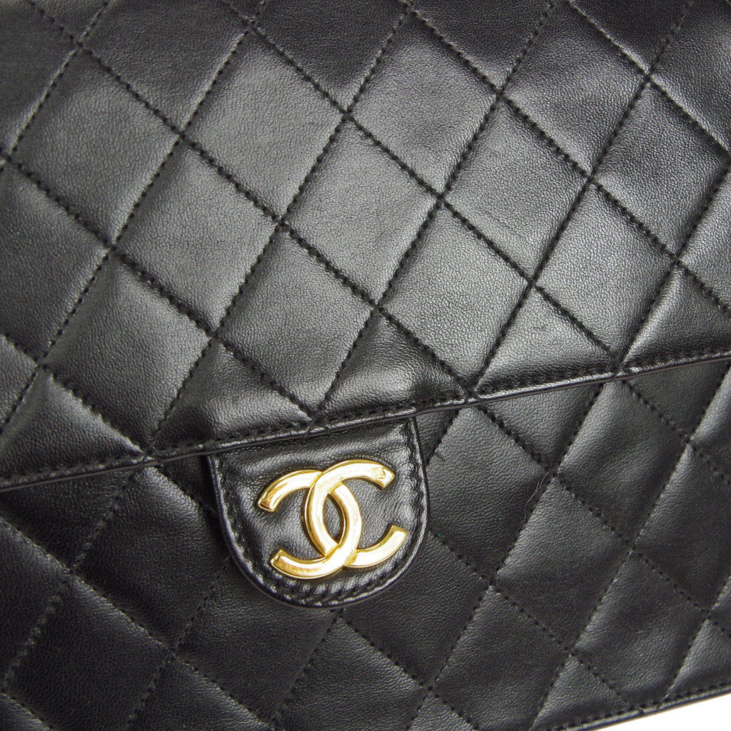 CHANEL 1996-1997 CC Pushlock Half Flap Medium Black Lambskin