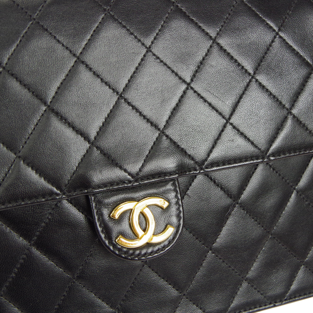 CHANEL 1996-1997 CC Pushlock Half Flap Medium Black Lambskin