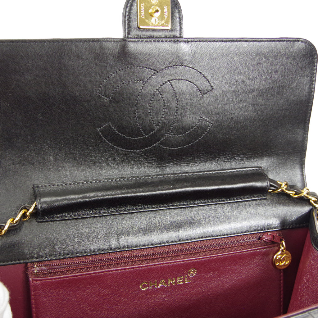 CHANEL 1996-1997 CC Pushlock Half Flap Medium Black Lambskin