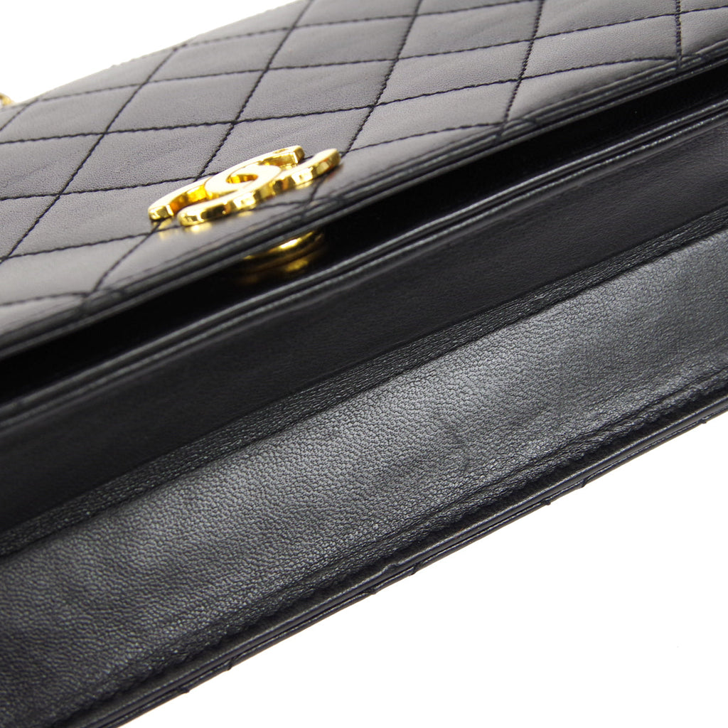 CHANEL 1997-1999 Pushlock Full Flap Small Black Lambskin