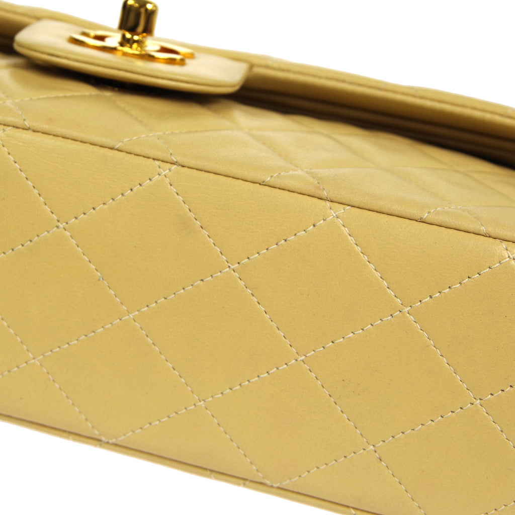 CHANEL 2000-2001 Classic Double Flap Medium Beige Lambskin