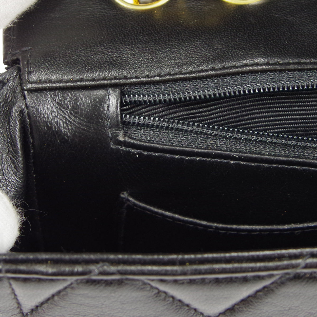 CHANEL 1996-1997 Border Flap Medium Black Lambskin