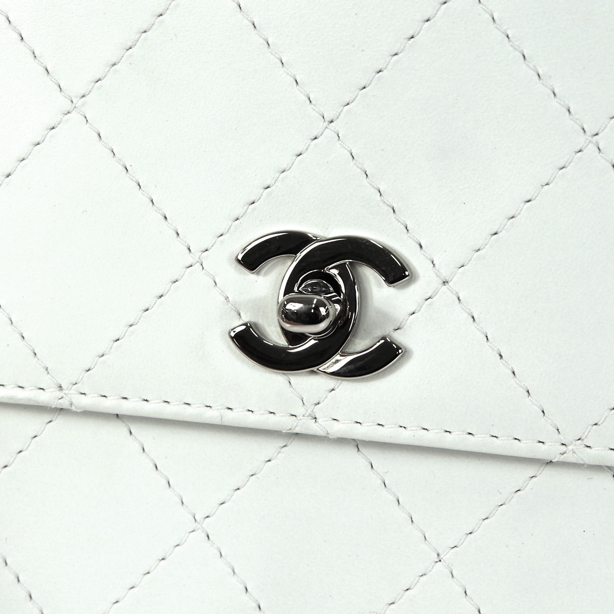 CHANEL 1998 Flap Shoulder Bag Small White Calfskin