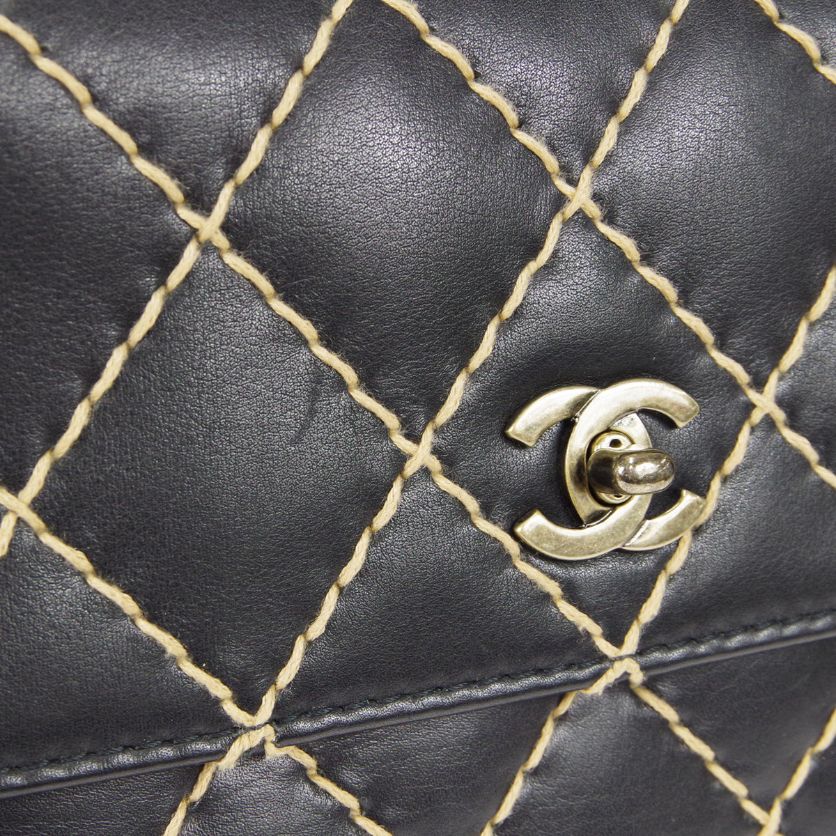 CHANEL 2000-2001 Wild Stitch Straight Flap Medium Black Calf