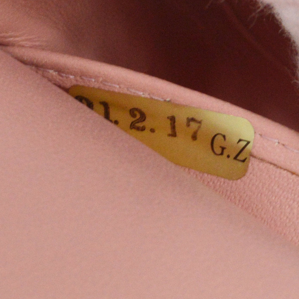 CHANEL Classic Double Flap Medium Shoulder Bag Pink Lambskin