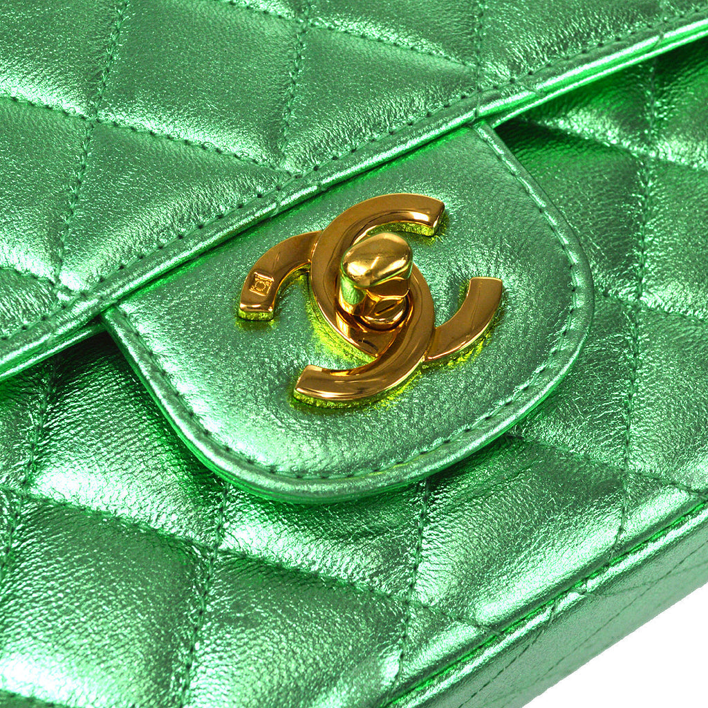 CHANEL 1994 Classic Flap Handbag Medium Metallic Green Lambskin
