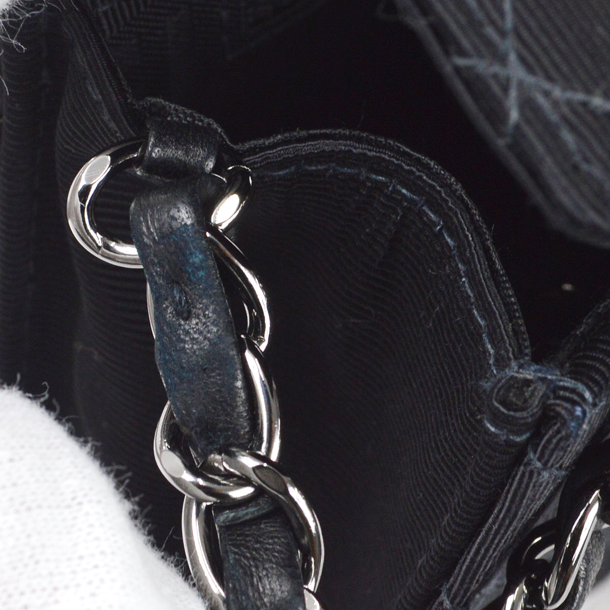 Chanel 2004-2005 Emblem Chain Shoulder Bag Black