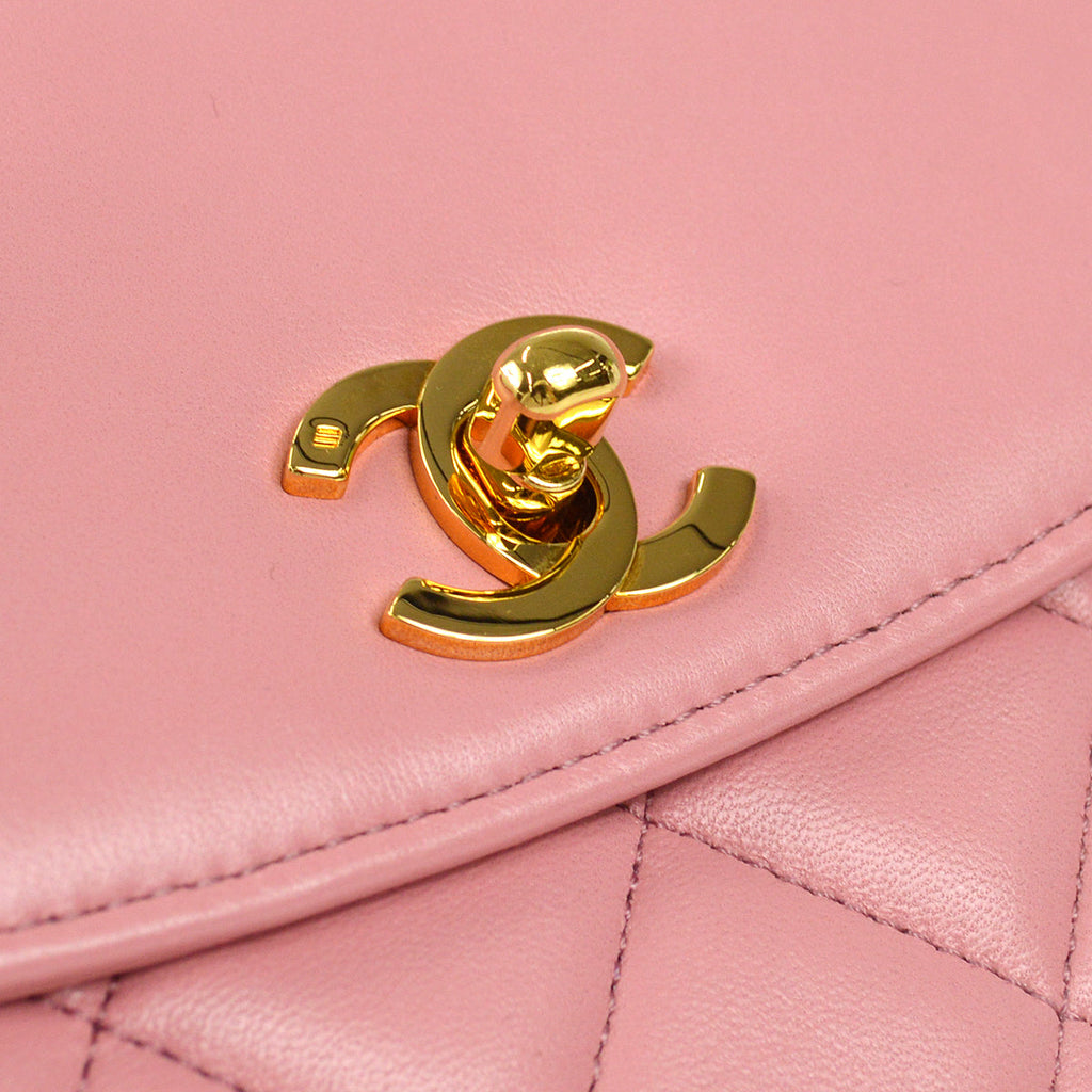 Chanel * 1989-1991 Round Flap Shoulder Bag Medium Pink Lambskin
