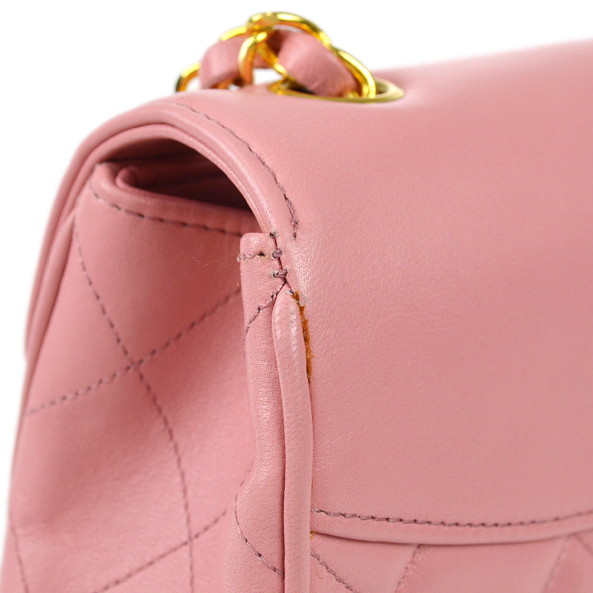 Chanel * 1989-1991 Round Flap Shoulder Bag Medium Pink Lambskin