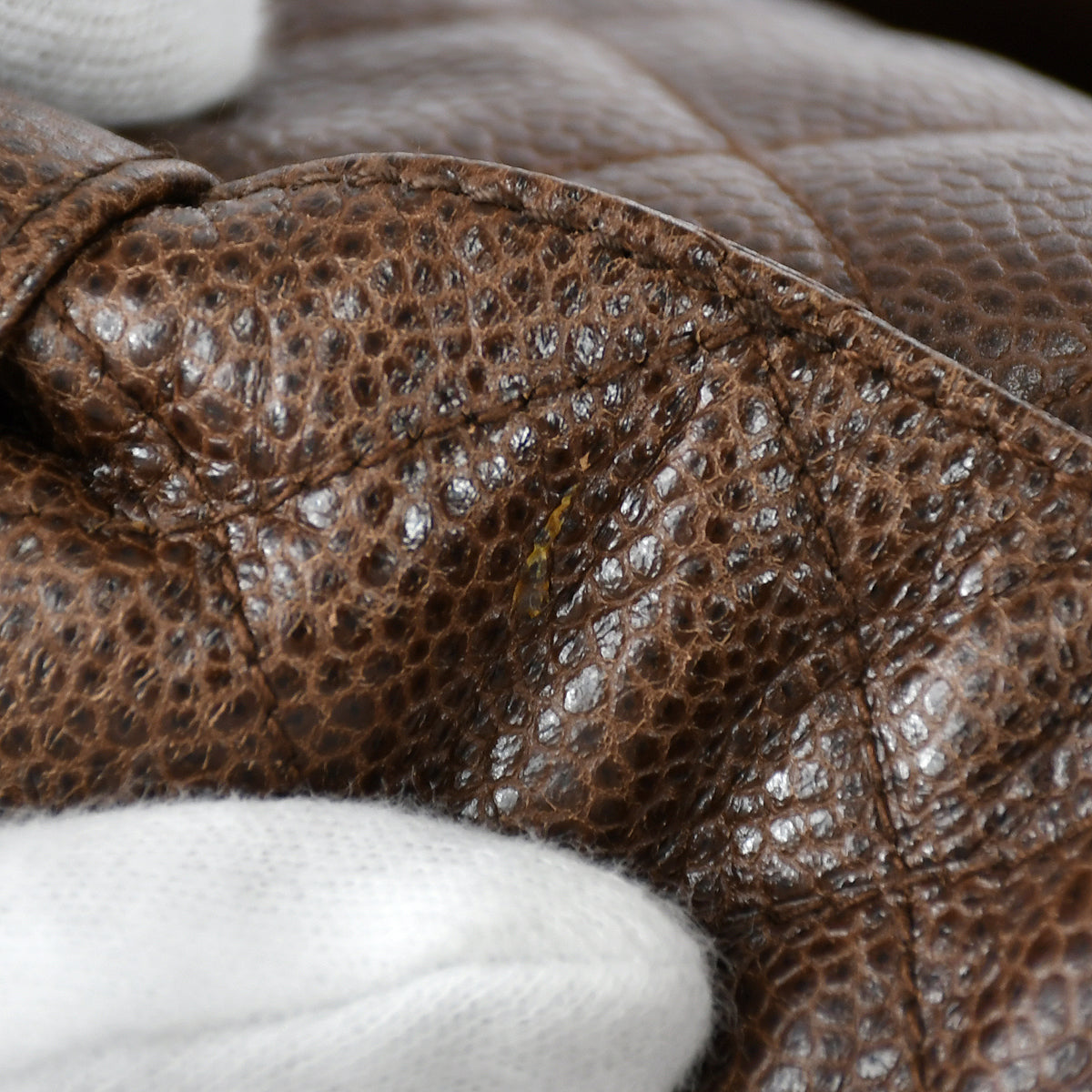 Chanel 1991-1994 Round Flap Shoulder Bag Jumbo Brown Caviar