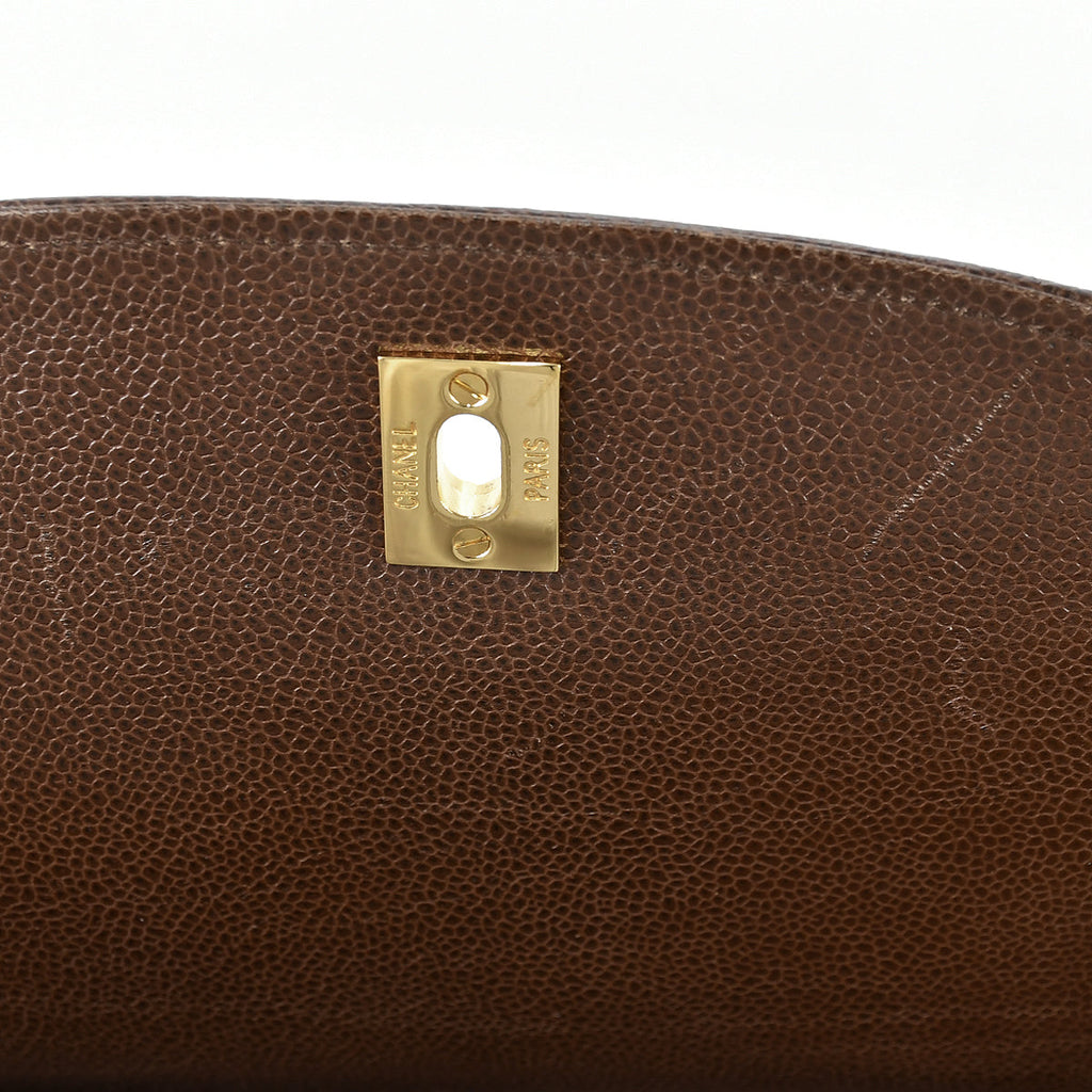 Chanel 1991-1994 Round Flap Shoulder Bag Jumbo Brown Caviar