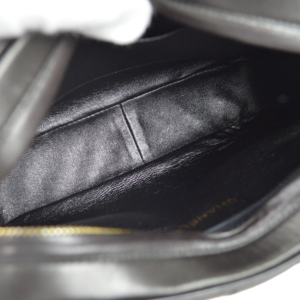Chanel 1991-1994 Vertical Stitch Camera Bag Small Black Lambskin