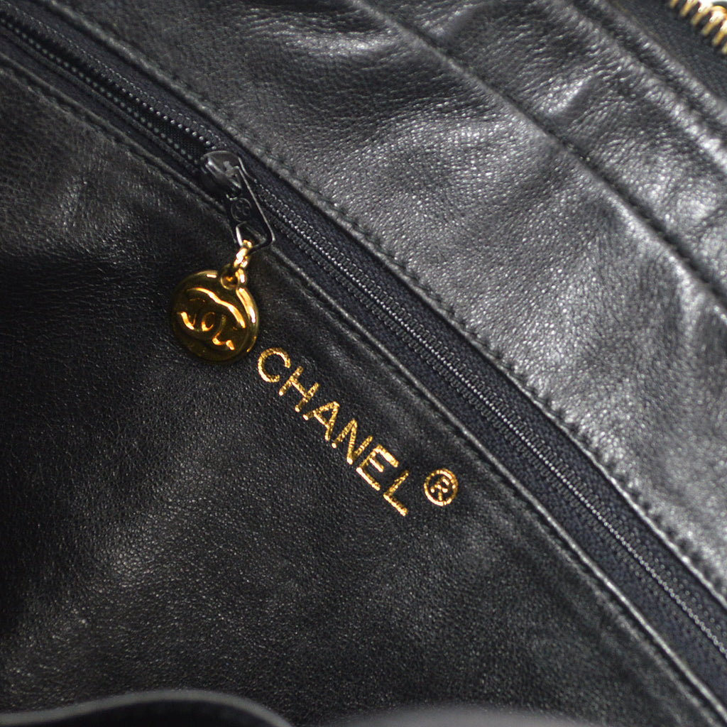 Chanel 1996-1997 Camera Bag Large Black Caviar