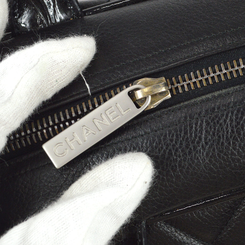 Chanel * 2001-2003 Bowling Bag 27 Black Caviar