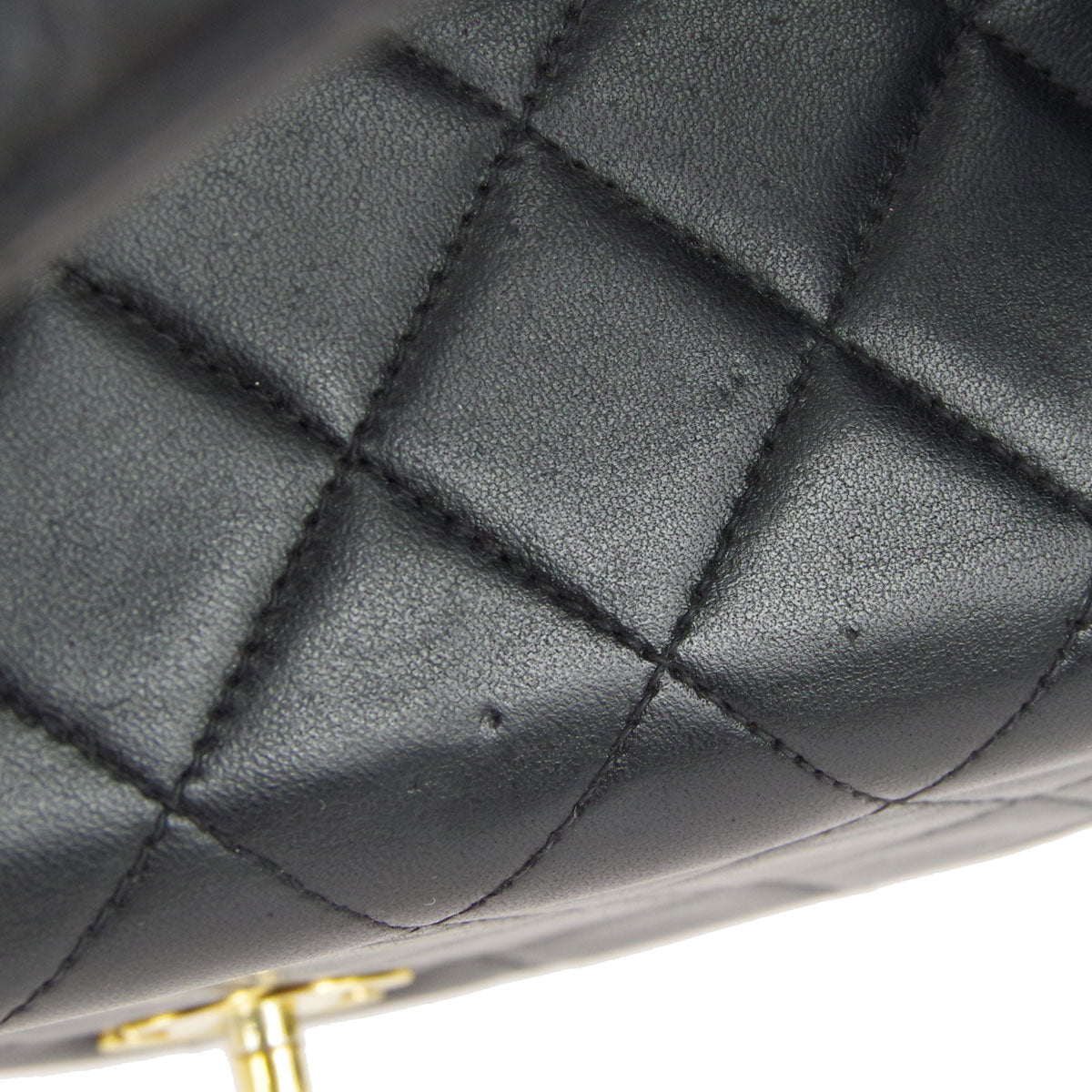 Chanel 1991-1994 Round Flap Handbag Mini Black Lambskin