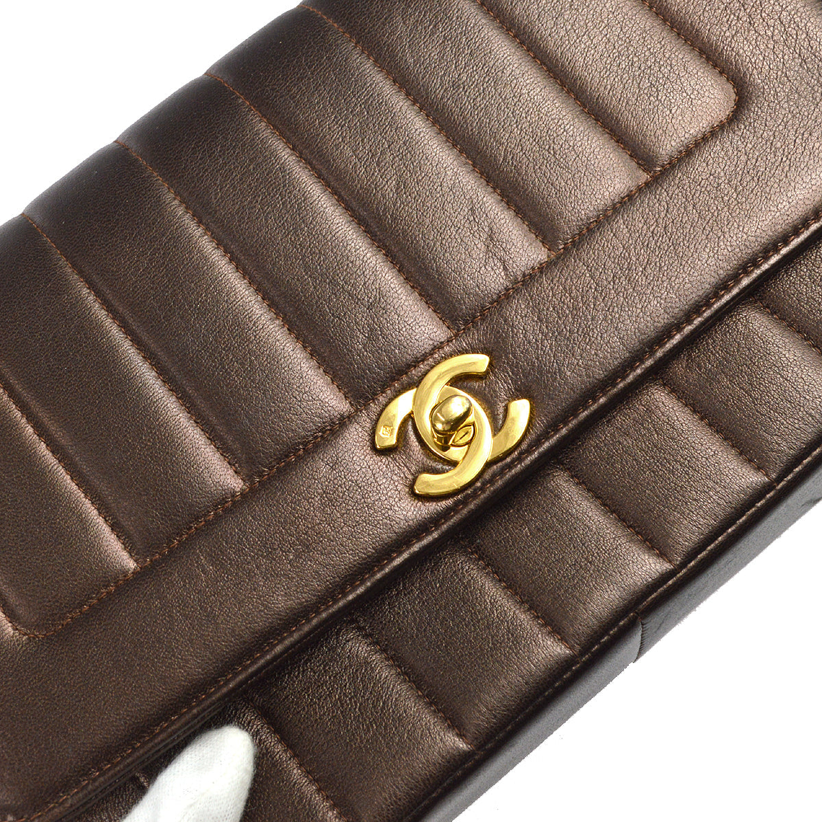 Chanel 1991-1994 Brown Lambskin Medium Vertical Stitch Border Flap Bag