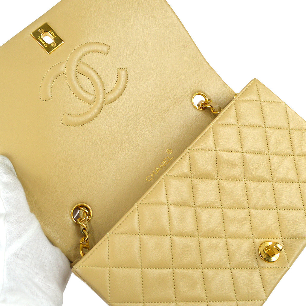 Chanel 1989-1991 Full Flap Chain Shoulder Bag Beige Lambskin