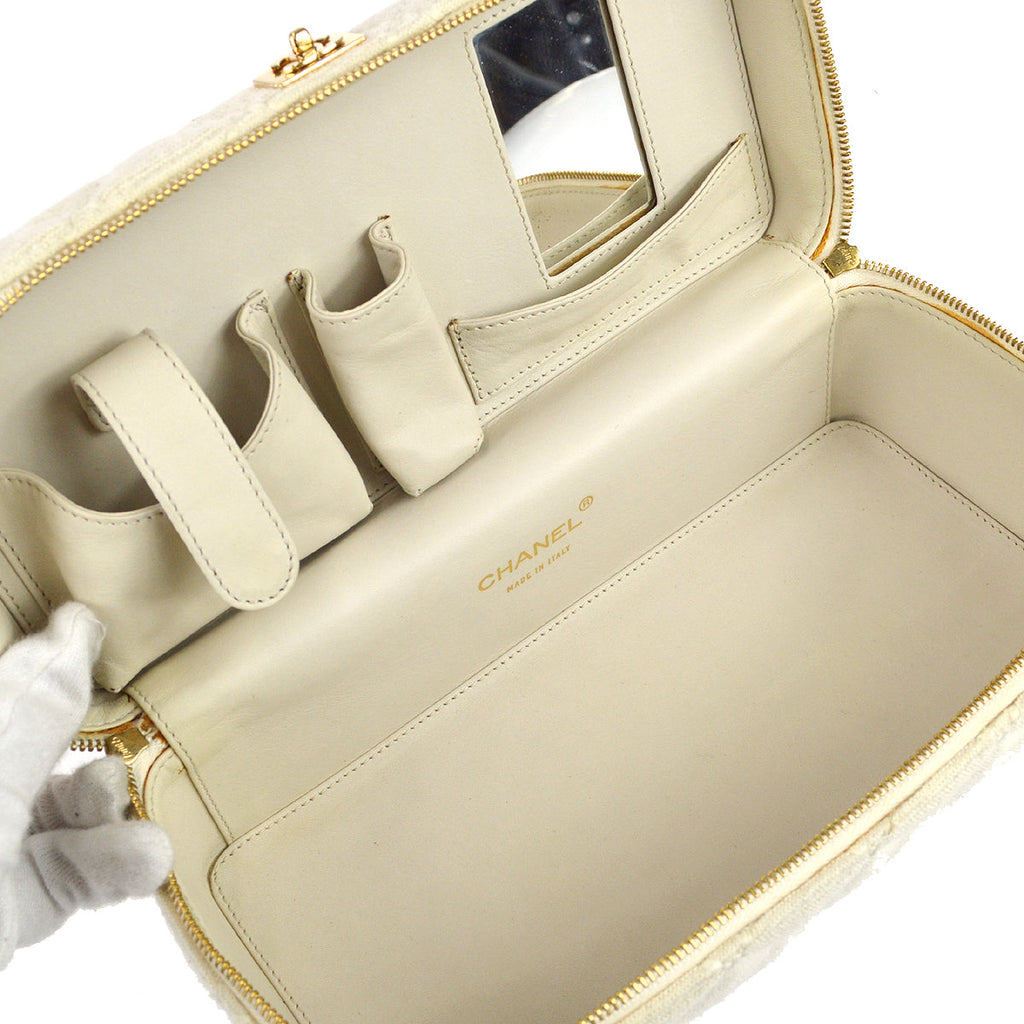 Chanel 2001-2003 Vanity Chain Handbag Ivory Canvas
