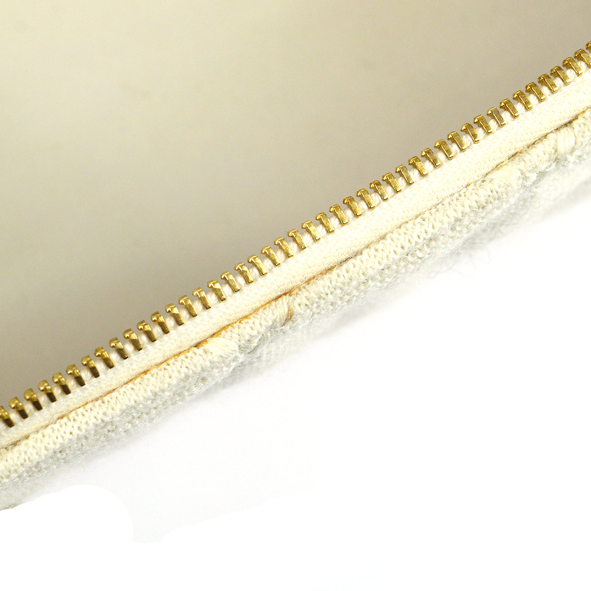 Chanel 2001-2003 Vanity Chain Handbag Ivory Canvas