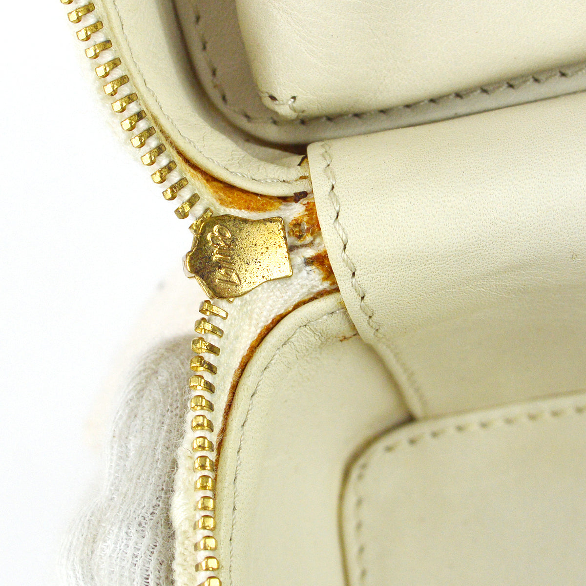 Chanel 2001-2003 Vanity Chain Handbag Ivory Canvas